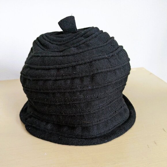 3 / 40$ 🇨🇦 Black Wool Felt Cloche Hat - Picture 2 of 5